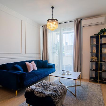 Flexible Selfcheckins 66 - Zagreb - Loggia - 80M2 - New - Luxury - Garage - 2 Bedrooms Exteriör bild