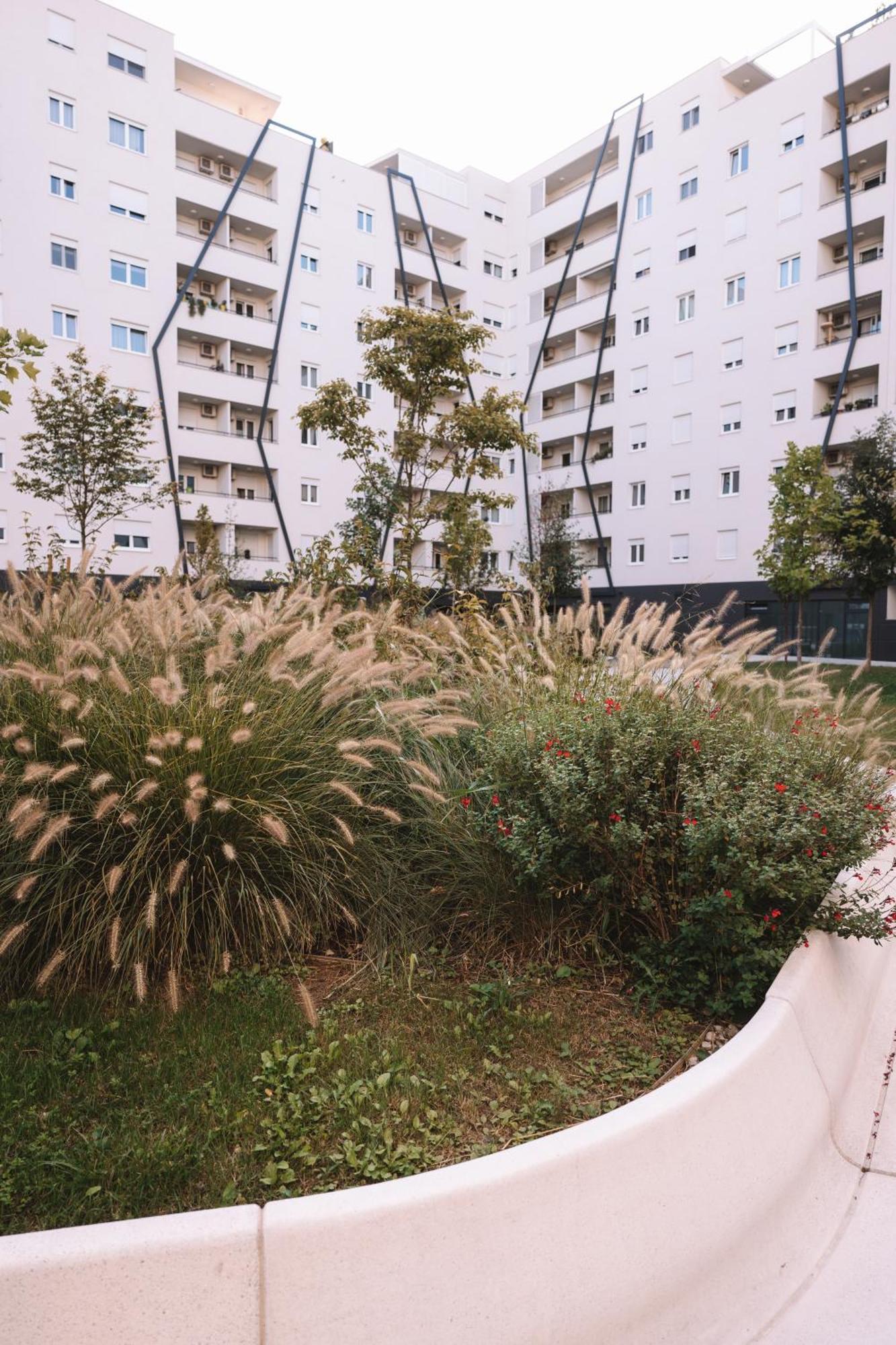 Flexible Selfcheckins 66 - Zagreb - Loggia - 80M2 - New - Luxury - Garage - 2 Bedrooms Exteriör bild