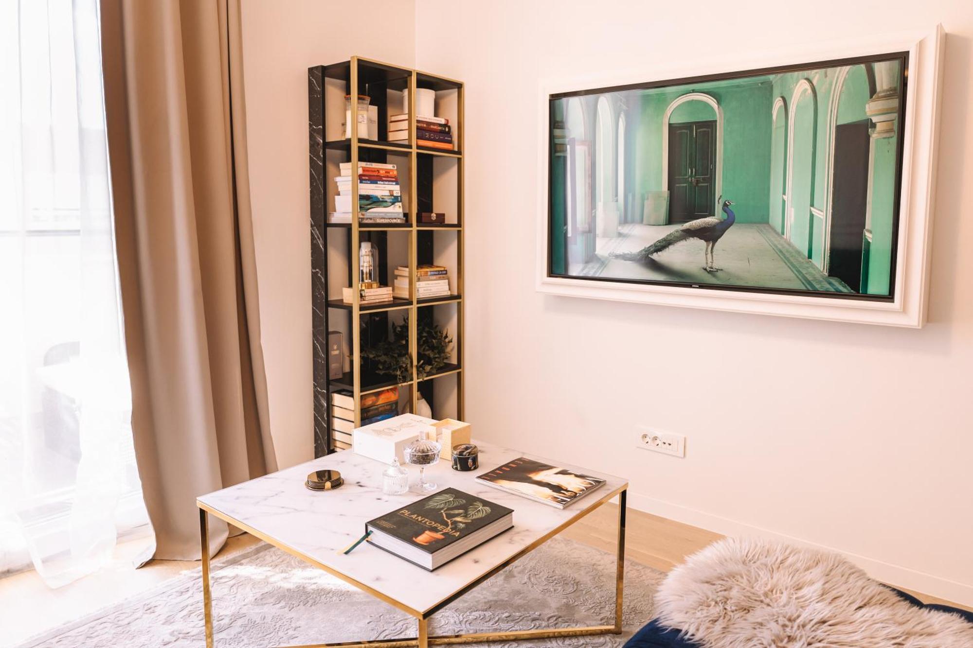 Flexible Selfcheckins 66 - Zagreb - Loggia - 80M2 - New - Luxury - Garage - 2 Bedrooms Exteriör bild