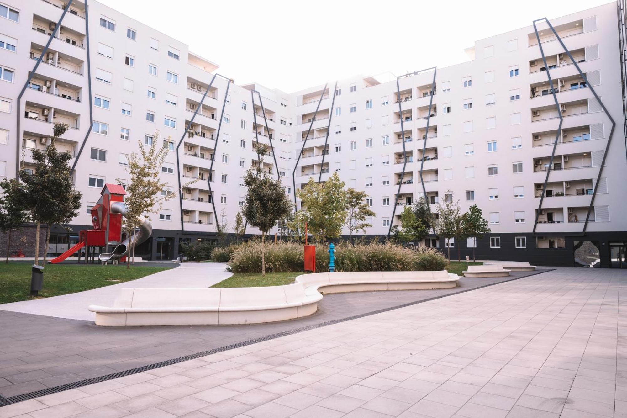 Flexible Selfcheckins 66 - Zagreb - Loggia - 80M2 - New - Luxury - Garage - 2 Bedrooms Exteriör bild